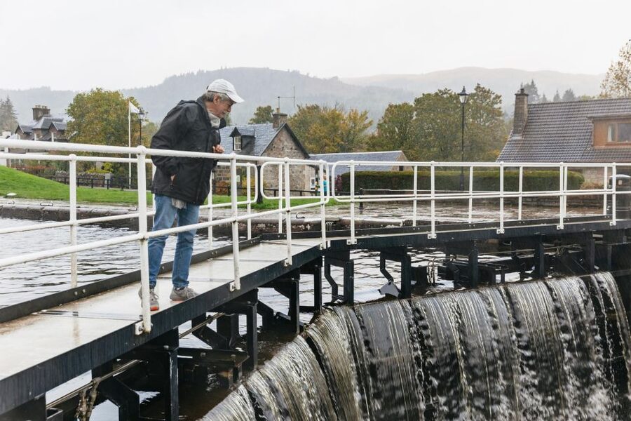 From Inverness: Loch Ness Guided Day Trip - Invermoriston and the old summerhouse