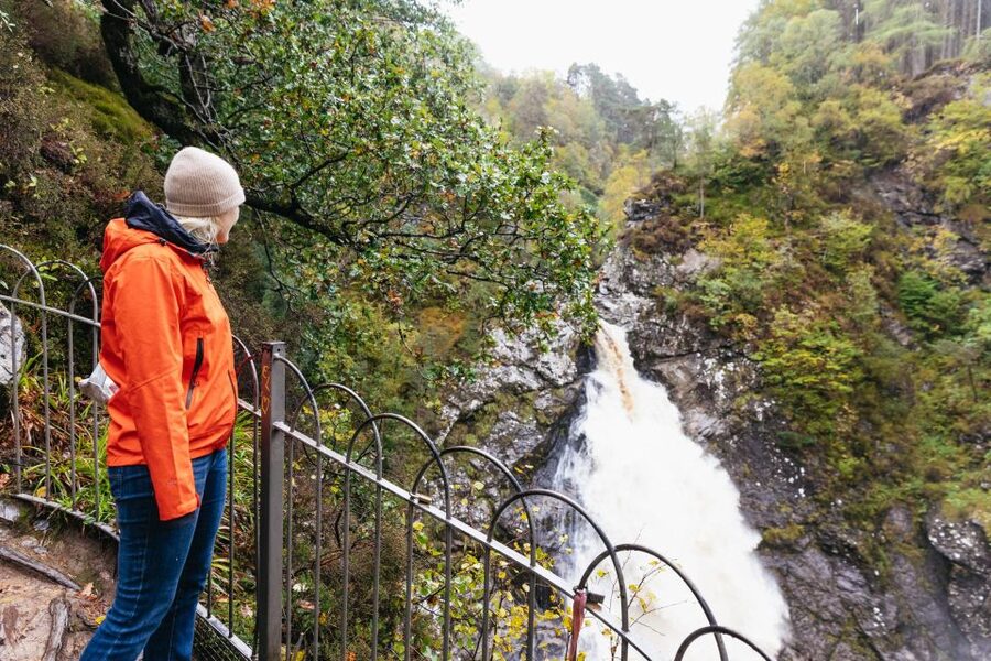 From Inverness: Loch Ness Guided Day Trip - Urquhart Castle, the historic centerpiece