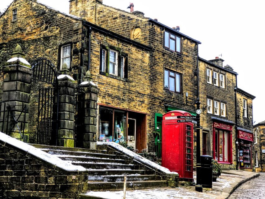 From Liverpool: Full-Day Yorkshire Sightseeing Adventure - Hardraw Force, the day’s natural highlight