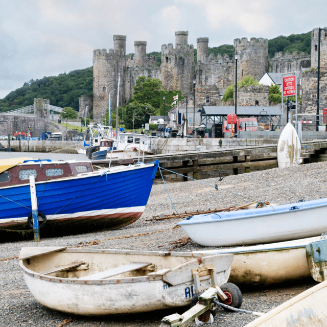 From Liverpool: North Wales and Caernarfon Castle Tour - Transport, group size, and comfort