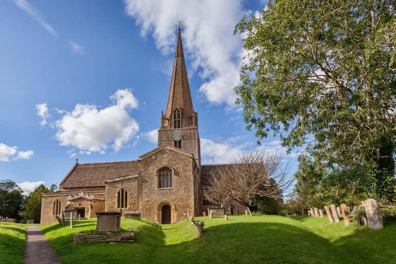 From London: Cotswolds, Blenheim Palace & Downtown Abbey - Who should book this experience?