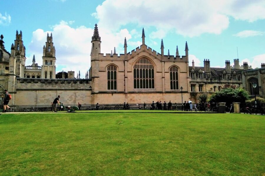 From London: Day Trip to Downton Abbey, Oxford and Bampton - Oxford gives you architecture, not a full university experience