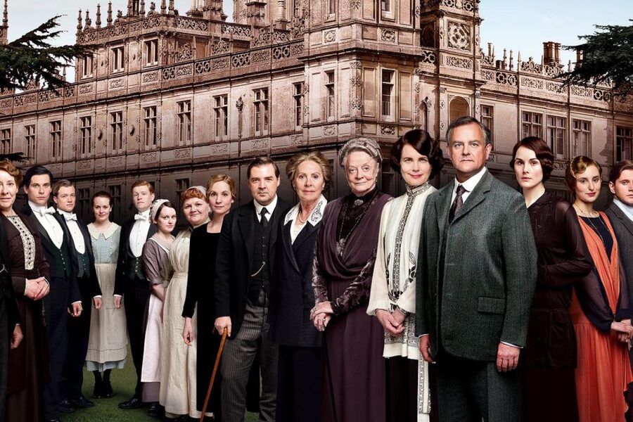 From London: Downton Abbey and Village Coach Tour - Practical advice for a smoother day