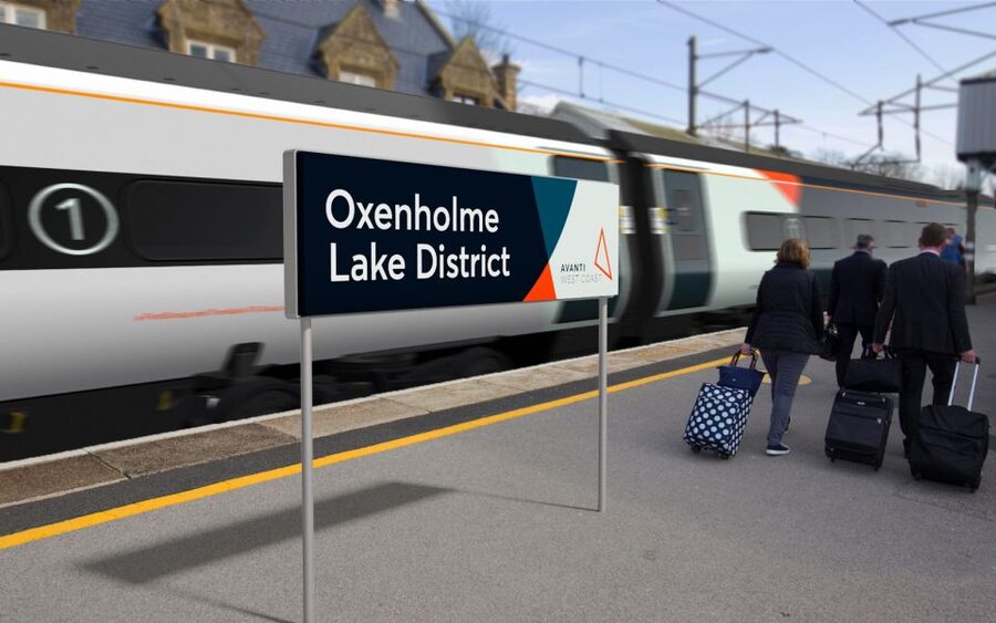 From London: Lake District Tour with Cream Tea & Cruise - How the transport shapes the day