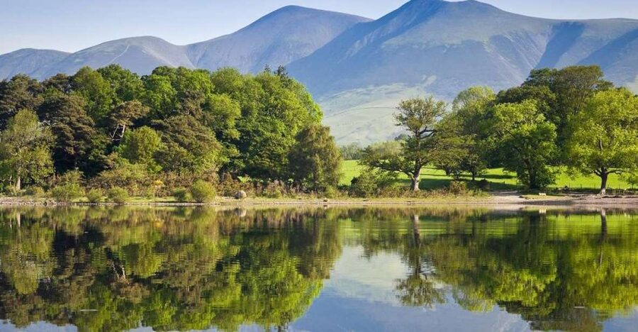 From London: Lake District Tour with Cream Tea & Cruise - Meeting your guide at Oxenholme