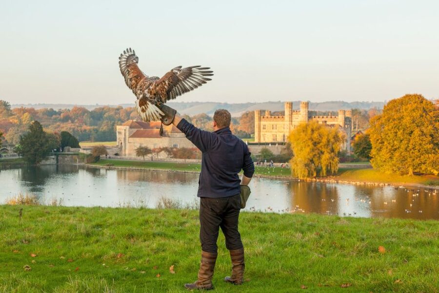 From London: Leeds Castle, Canterbury, Dover and Greenwich - Leeds Castle: the strongest opening stop