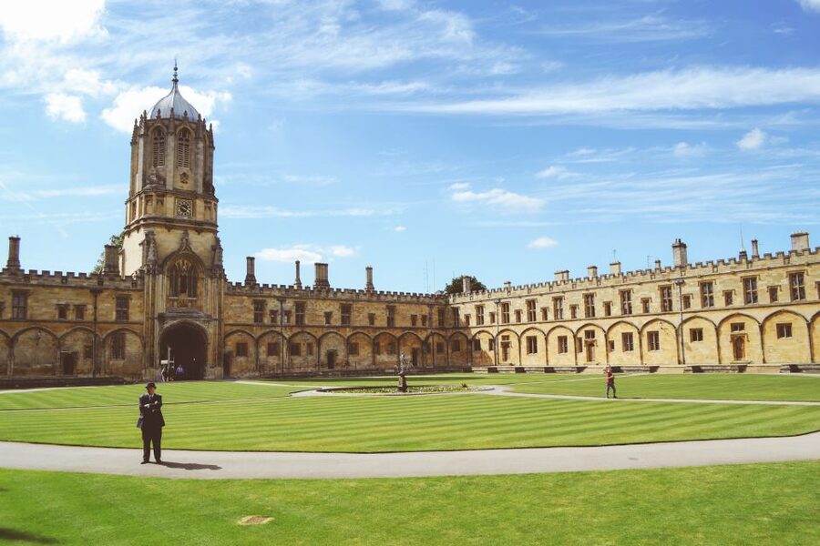 From London: Oxford and Cambridge Guided Day Tour - What the $119.88 price really covers