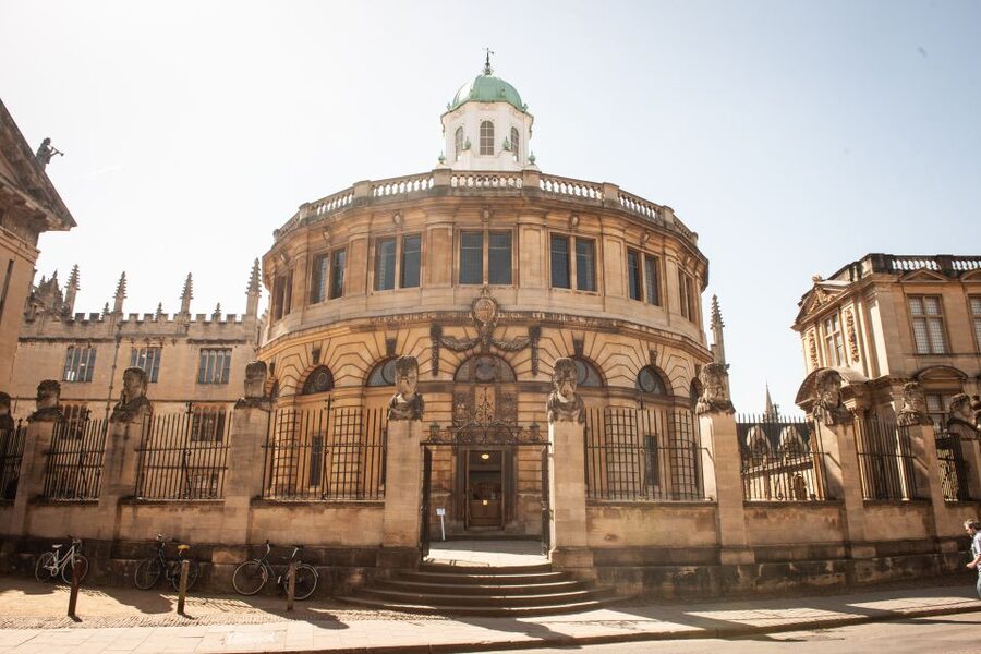 From London: Oxford and Cotswolds Villages Day Trip - Key points to know before booking
