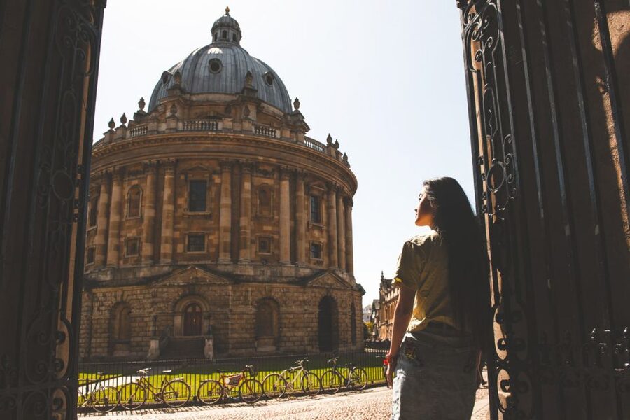 From London: Oxford and Cotswolds Villages Day Trip - The long ride back to London
