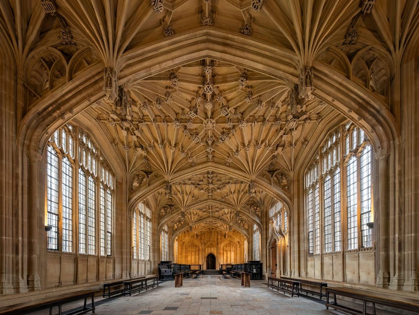 From London: Oxford by Rail & Harry Potter Insights Tour - Walking Oxford with a Harry Potter guide