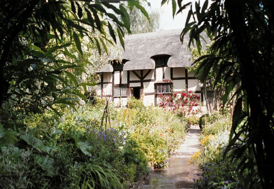 From London: Shakespeare's Stratford-upon-Avon Day Trip - Shakespeare’s New Place and the missing house