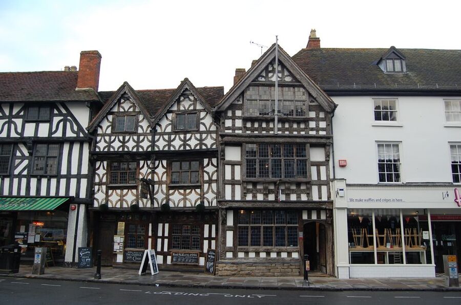 From London: Shakespeare's Stratford-upon-Avon Day Trip - Free time by the River Avon