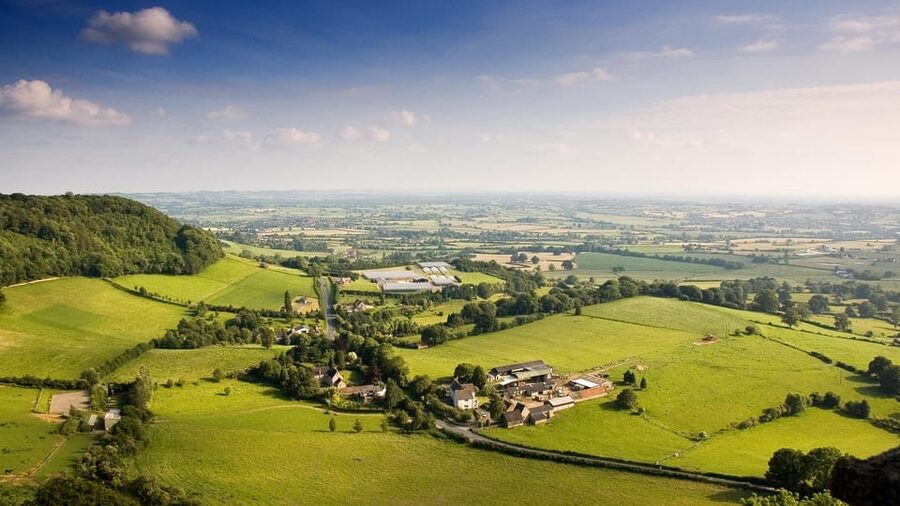 From London: Small Group Stonehenge, Bath & Cotswolds Tour - Stonehenge: ancient stones and a carefully measured visit