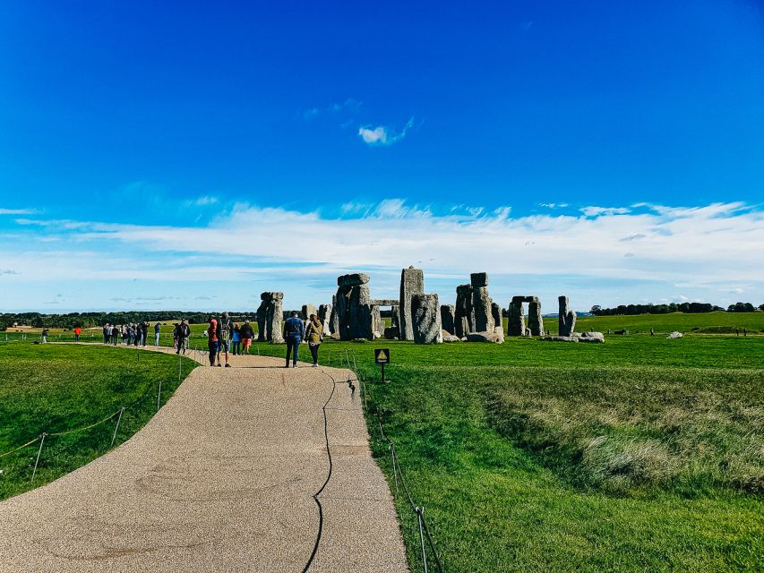 From London: Stonehenge and Bath Day Trip with Ticket - Should you book it?