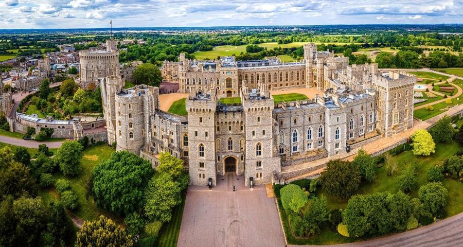 From London: Stonehenge and Windsor Castle Day Trip - Who should book this private day trip?