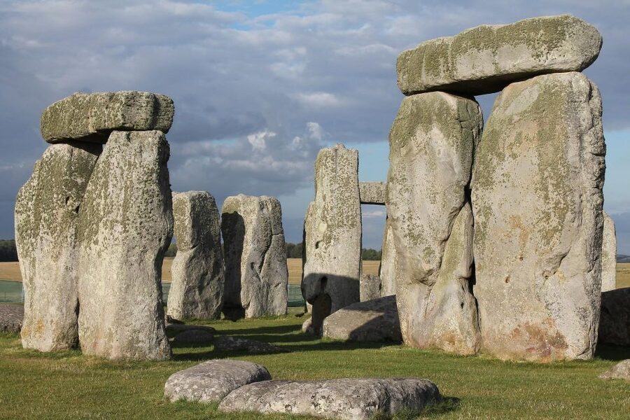 From London: Stonehenge Day Trip with Audioguide - Three Hours to Explore at Your Own Pace