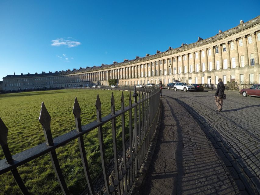 From London: Stonehenge Private Inner Circle Tour with Bath - The guides make a real difference