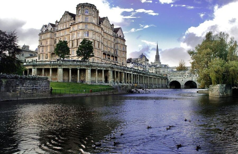 From London: Stonehenge & Roman Baths Full-Day Trip - What to see in Bath with limited time