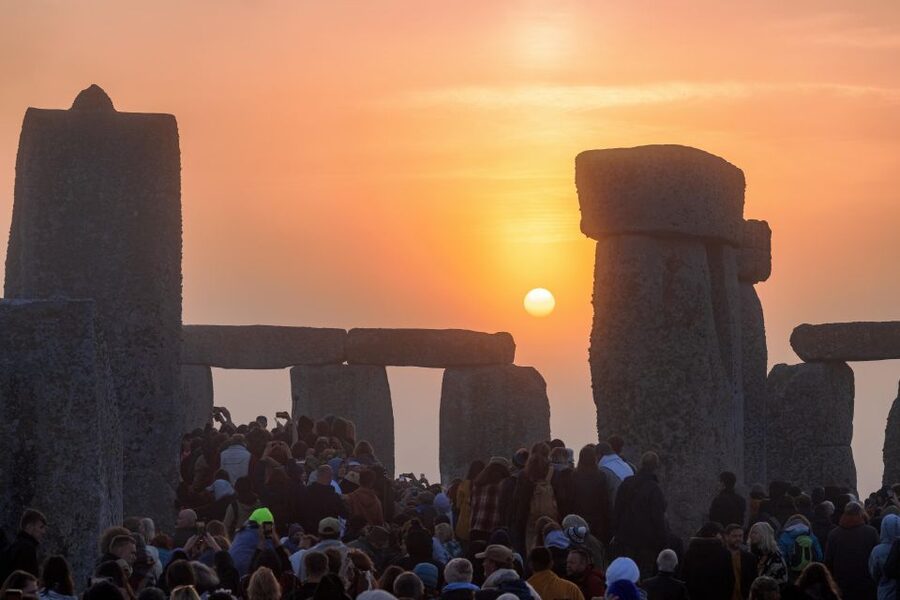 From London: Stonehenge Summer Solstice Sunrise Tour - Entering Stonehenge before sunrise