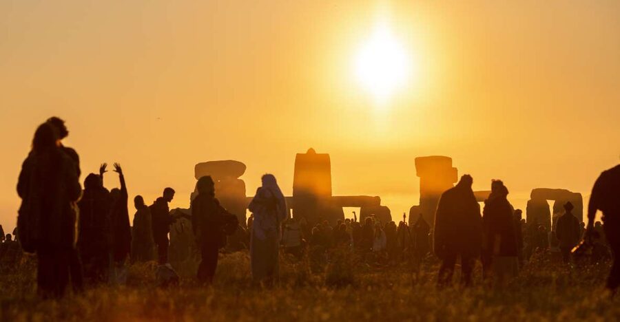 From London: Stonehenge Summer Solstice Sunset Tour (Jun 20) - Why the summer solstice changes the Stonehenge visit