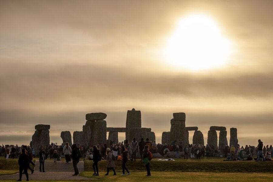 From London: Stonehenge Summer Solstice Sunset Tour (Jun 20) - Leaving London at noon