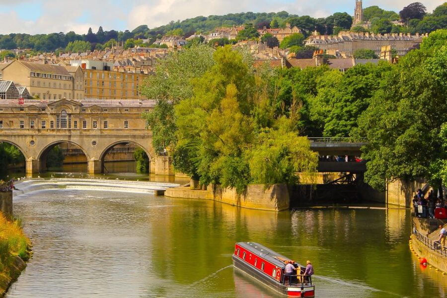From London: Stonehenge, Windsor, and Bath Small Group Tour - Windsor Castle and the royal finish