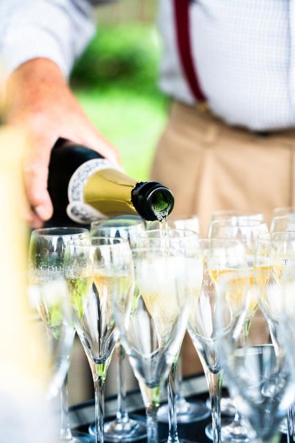 From London: Vintage Bus Wine Tour with Return Train Tickets - The second estate and its four-wine tasting