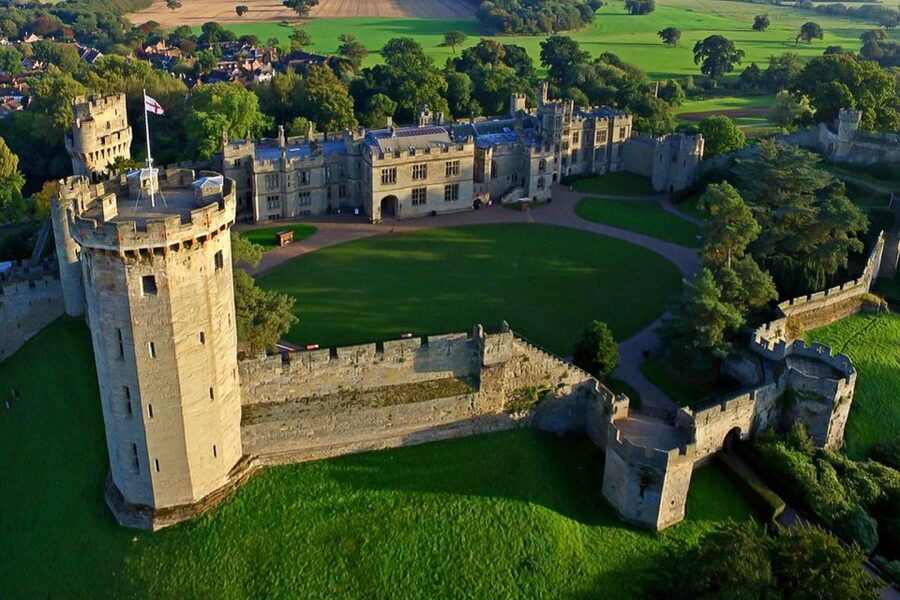 From London: Warwick, Oxford, Stratford & Cotswolds Day Tour - Who will get the most from this day?