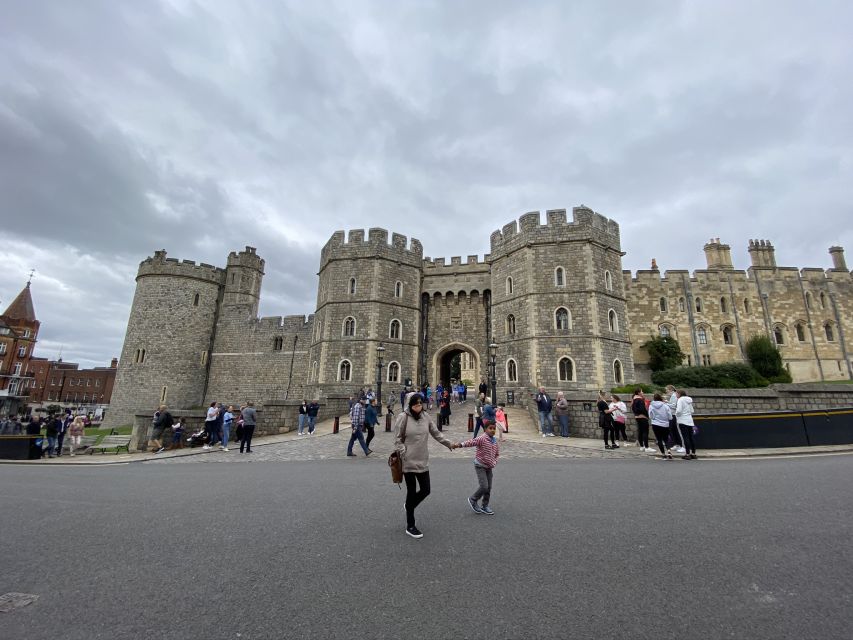 From London: Windsor Castle & Stonehenge Private Day Trip - Key points to know before booking