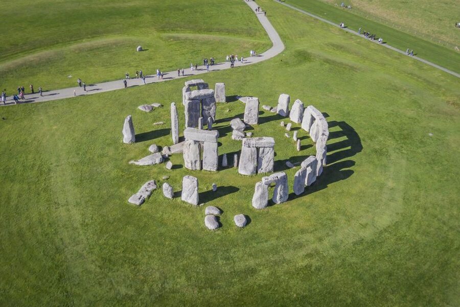 From London: Windsor, Stonehenge, & Salisbury Cathedral Trip - Who should choose this day trip?