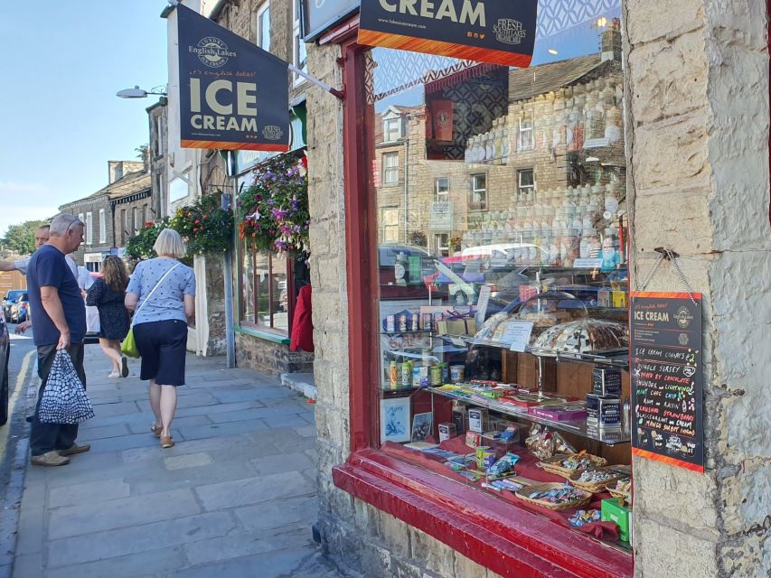 From Manchester: Yorkshire Sightseeing Day Trip - Ribblehead Viaduct and Victorian engineering