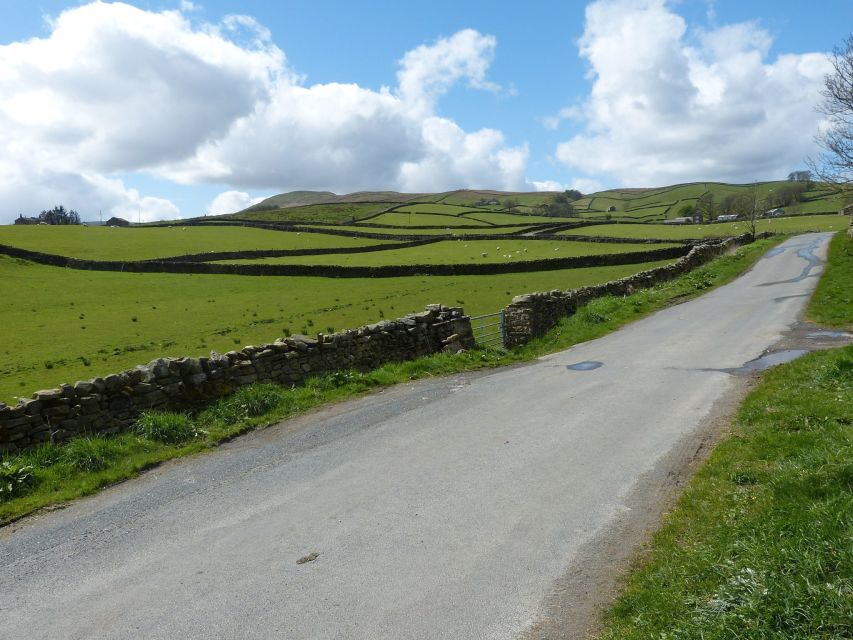 From York: Full-Day Yorkshire Dales Tour - Bolton Castle and the first views of Wensleydale