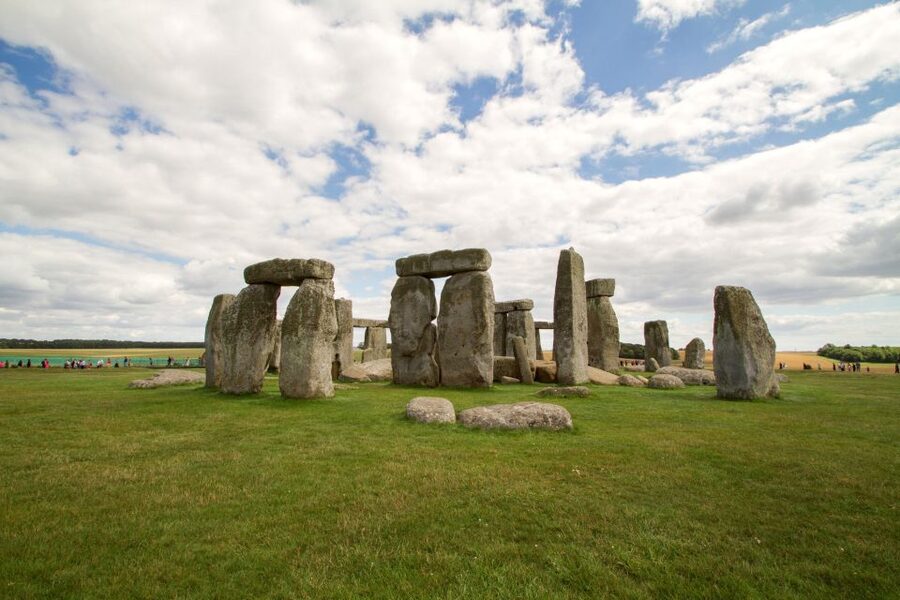 Full-Day Stonehenge and Bath Tour - Stonehenge: two hours with a prehistoric puzzle
