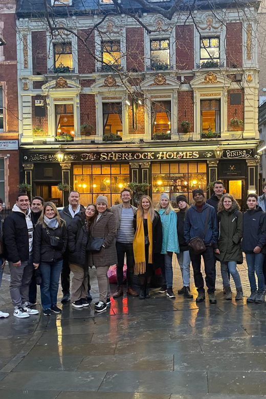 German London : The Ultimate Walking tour - Meeting at Mayfair’s polished edge