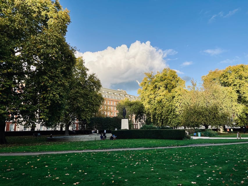Ghosts and Legends of Mayfair Walking Tour - London - Clarence House and the royal edge of the route