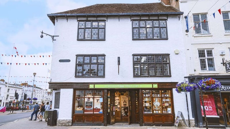 Gin Tasting at Judith’s, Shakespeare Distillery - A compact lesson in gin and spirit-making