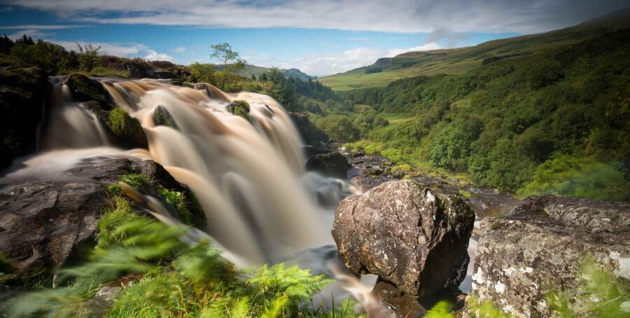 Glasgow: Loup of Fintry Waterfall Guided Tour - Leaving Glasgow for the River Endrick
