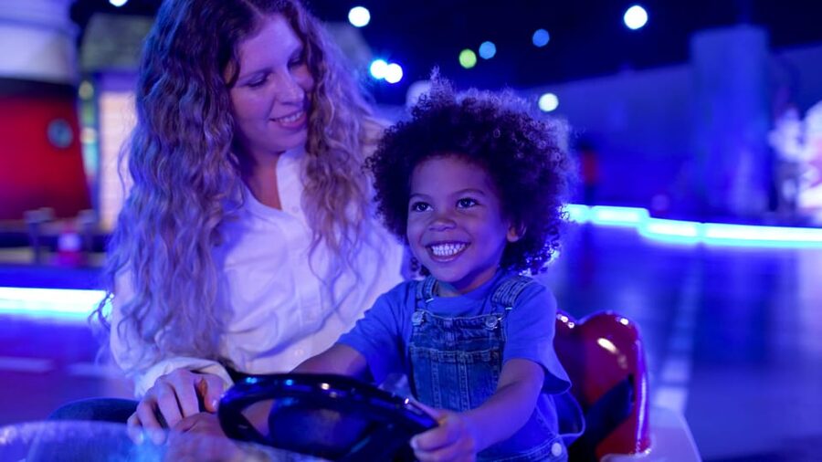 Grays: Nickelodeon Adventure Lakeside Entry Ticket - Character meetings need a little planning