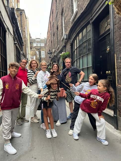 Harry Potter in full in Spanish all over London! - Leadenhall Market becomes wizarding London