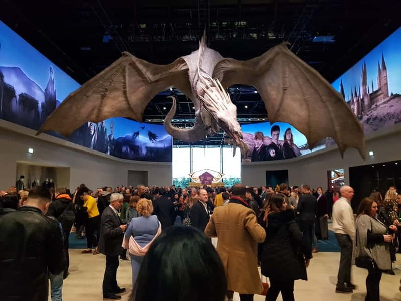 Harry Potter Studio Ticket & Tour of London Film Locations - Should you book it?