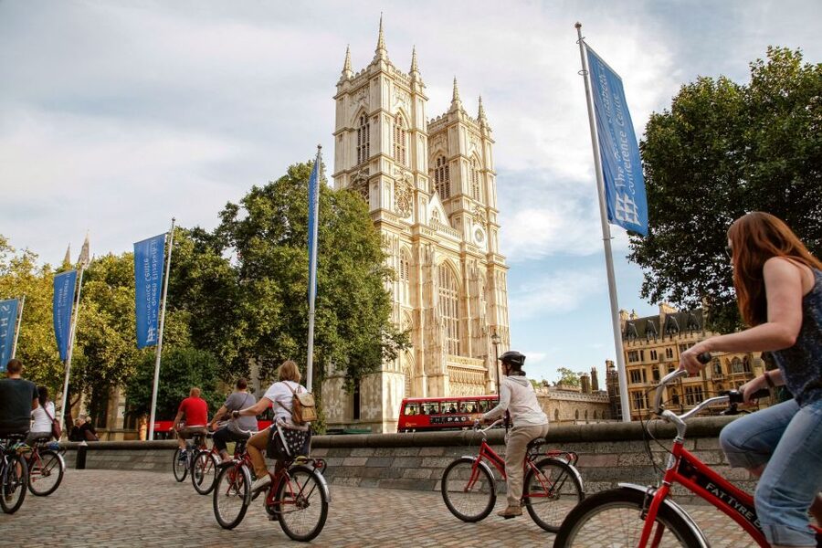 Highlights of Royal London Bike Tour (3 Hours) - How demanding is the three-and-a-half-hour ride?