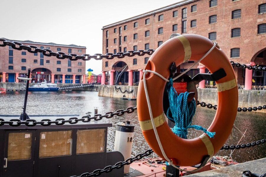 History Guided Tour of Liverpool and the Beatles - A smart first look at Liverpool in two hours