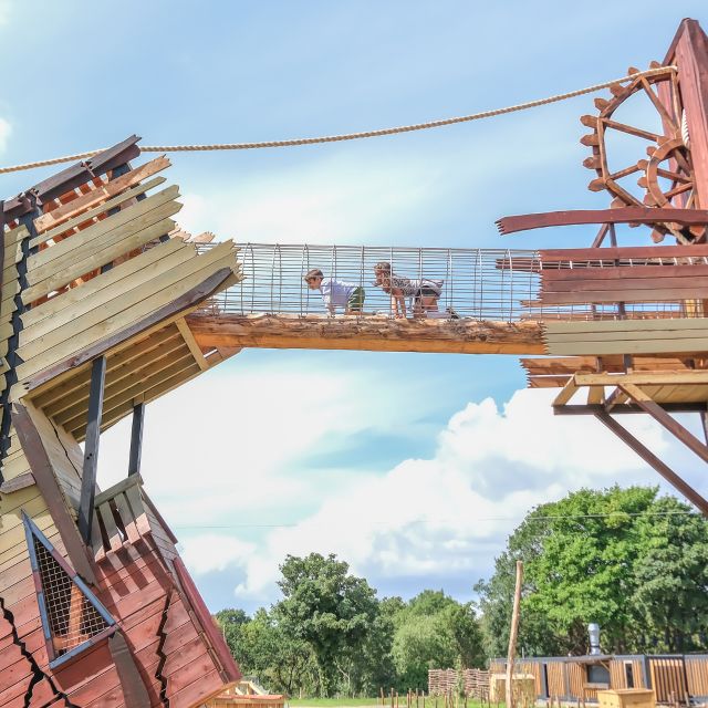 Hobbledown Heath One-Day Entry Ticket - Keeper talks and timed activities