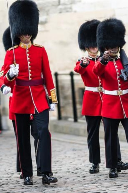 Hop on Hop off London Bus Tour & Tower of London - Key points to know before you book