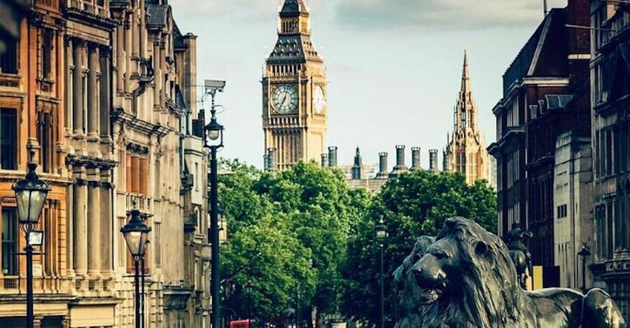 Iconic London Running Tour - Whitehall, Horse Guards Parade, and Downing Street