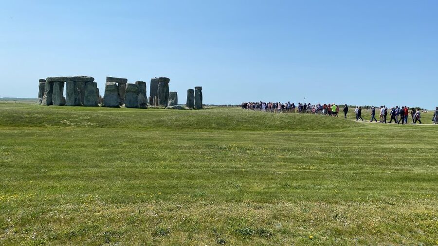 Individual trip to Stonehenge including pickup and drop off - Why a private car can be worth the higher price