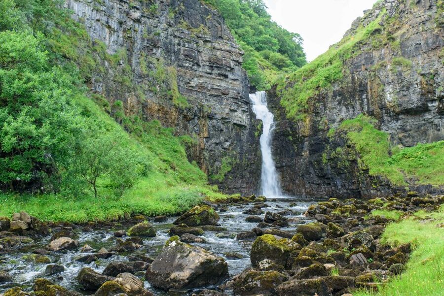 Inverness: 2-day Isle of Skye, Fairy Pools & Castles Tour - Dunvegan Castle and the western side of Skye