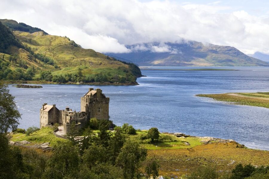 Inverness: Isle of Skye and Eilean Donan Castle Day Trip - Portree, Skye’s colorful capital