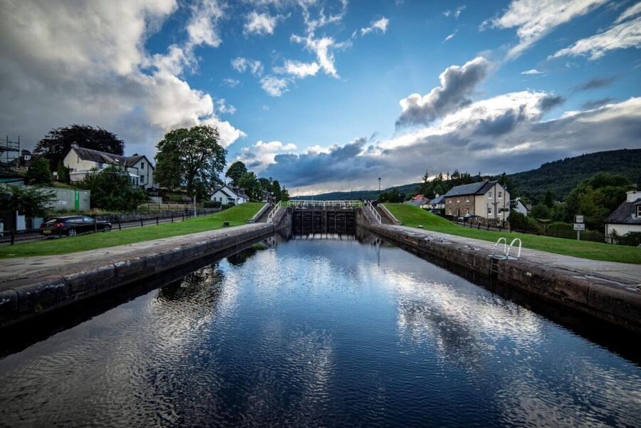 Inverness: Loch Ness Experience 1-Day Tour - The guides make the long drives worthwhile