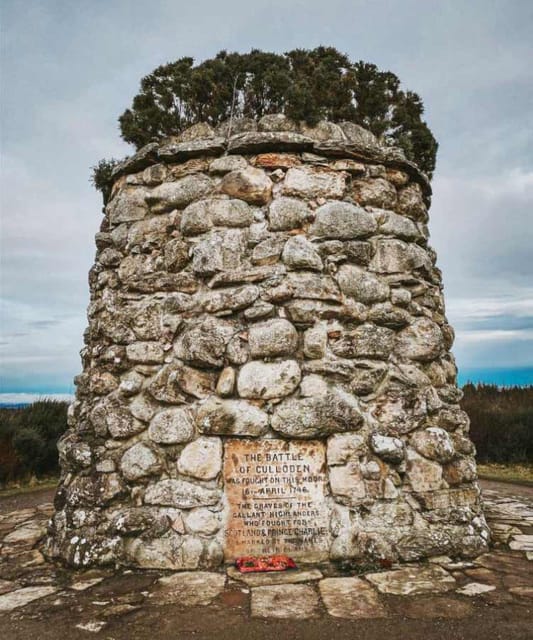 Inverness: Outlander Tour with Whisky Tasting - Clava Cairns and the mystery of standing stones